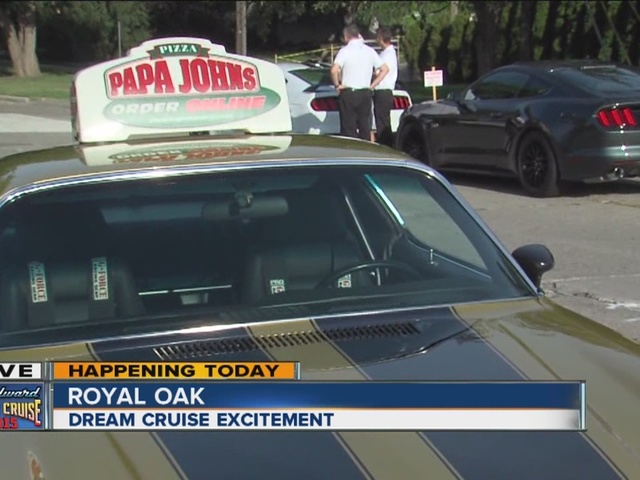 Papa_John_s_car_during_interview_3303370000_22789706_ver1.0_640_480