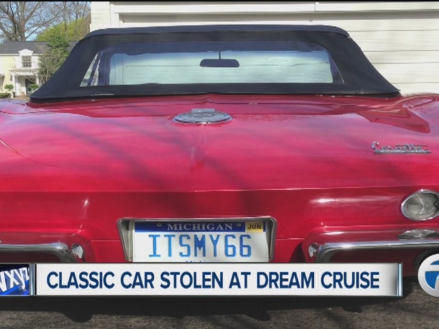 Woman_s_red_Corvette_stolen_at_Dream_Cru_3302600000_22776631_ver1.0_640_480